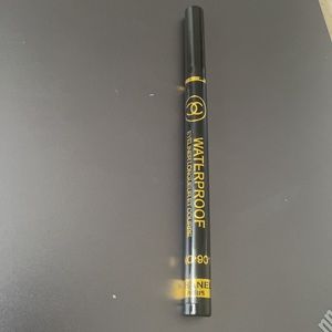 NWOT Chanel Eyeliner